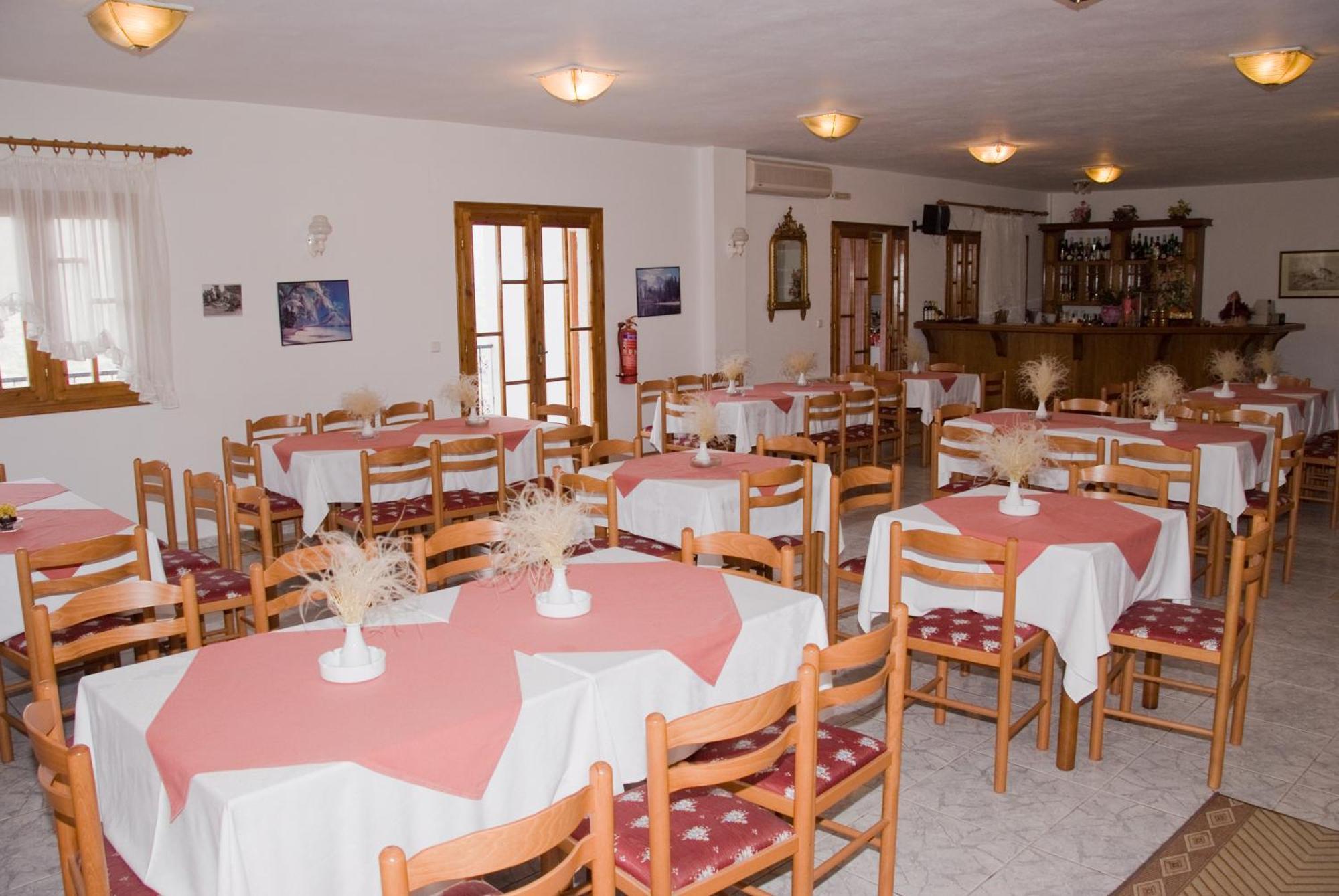 Guesthouse Arsenis Калампака Экстерьер фото